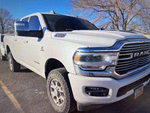 Used 2024 RAM 2500 Laramie image 12