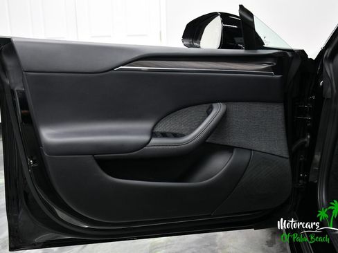 Used 2024 Tesla Model S AWD/4WD image 22