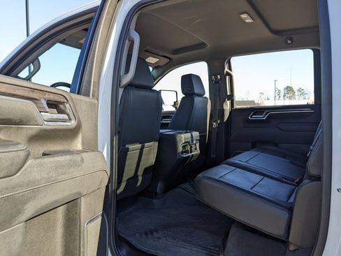 Used 2024 Chevrolet Silverado 2500 LTZ w/ LTZ Plus Package image 44