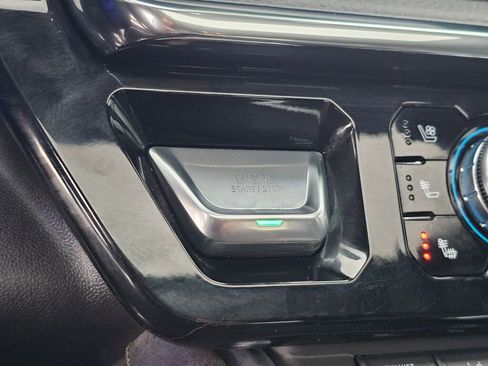 Used 2025 GMC Sierra 3500 Denali w/ Denali Reserve Package image 32