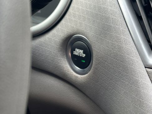 Used 2025 Chevrolet Malibu LT image 23