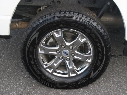 Used 2023 Ford F150 Lariat AWD/4WD image 37