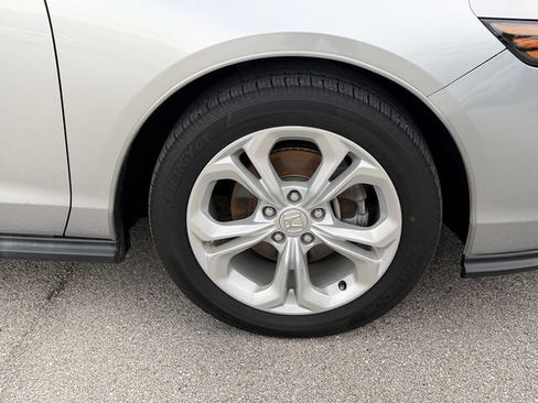 Certified 2024 Honda Accord LX image 10