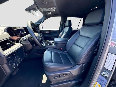 Used 2025 Chevrolet Tahoe LT AWD/4WD image 22