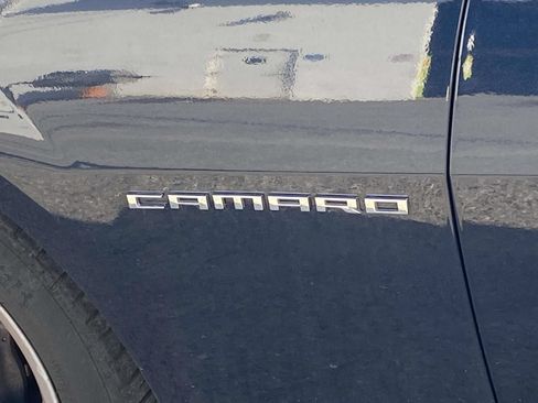 Used 2015 Chevrolet Camaro SS RWD image 12