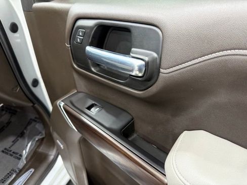 Used 2020 GMC Sierra 1500 SLT w/ SLT Premium Plus Package image 21