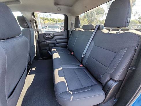 Used 2023 Chevrolet Silverado 1500 Custom image 23