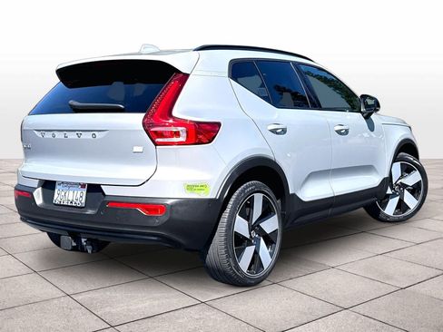 Used 2023 Volvo XC40 Recharge Ultimate AWD/4WD image 16