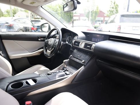 Used 2015 Lexus IS 250 AWD w/ Navigation System Package image 36