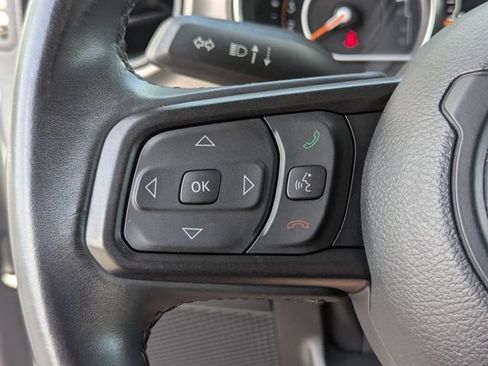 Used 2022 Jeep Wrangler Unlimited Sport AWD/4WD image 32