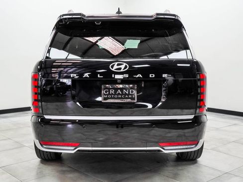 Used 2026 Hyundai Palisade Calligraphy FWD image 9