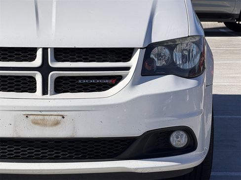 Used 2019 Dodge Grand Caravan GT image 9