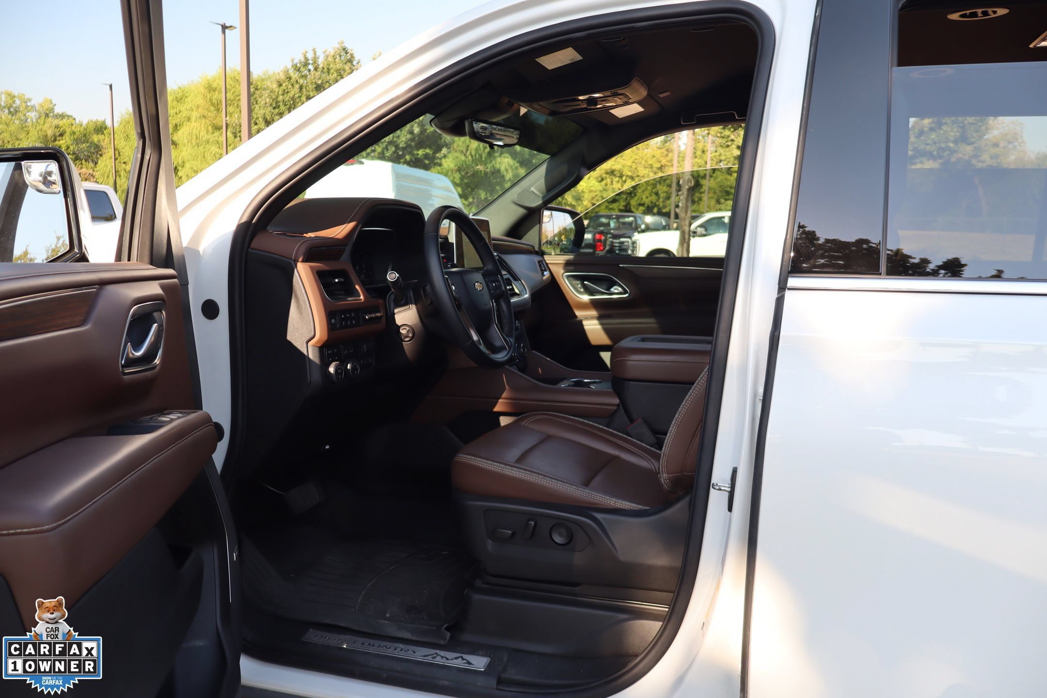 Used 2024 Chevrolet Tahoe High Country AWD/4WD image 26