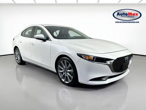 Used 2023 MAZDA MAZDA3 s FWD image 1