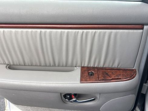 Used 1998 Buick Park Avenue Ultra image 12