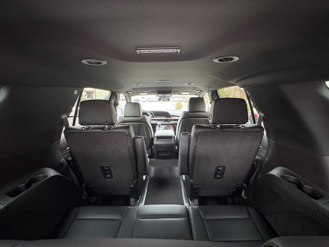 Used 2021 Cadillac Escalade Luxury AWD/4WD image 18