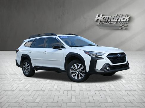 Certified 2025 Subaru Outback Premium w/ Popular Package #1A AWD/4WD image 2