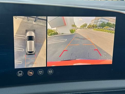 Certified 2025 Cadillac Optiq Sport 2 AWD/4WD image 26