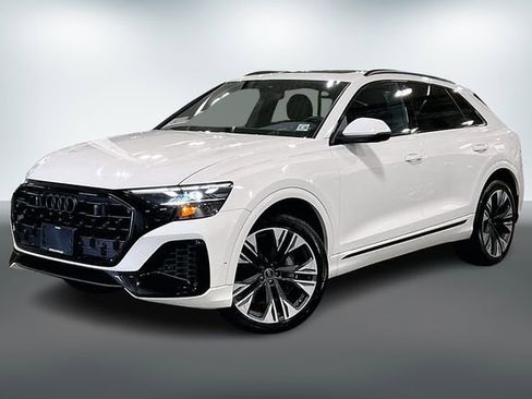 Certified 2025 Audi Q8 Premium w/ Black Optic Package image 2