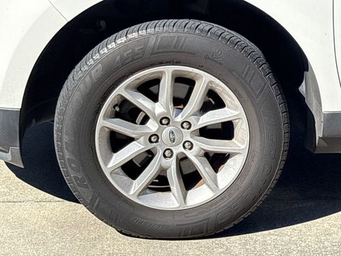 Used 2013 Ford Edge SE image 11