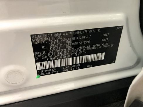 Used 2024 Toyota RAV4 LE image 31