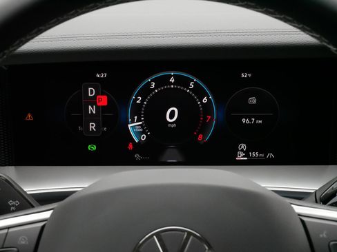 Certified 2025 Volkswagen Tiguan SE w/ Panoramic Sunroof Package AWD/4WD image 21