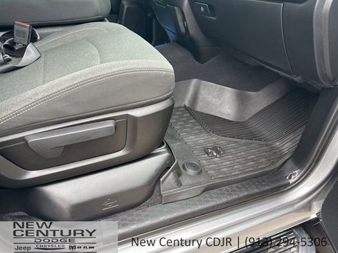 Used 2020 RAM 2500 Big Horn w/ Level 1 Equipment Group image 15