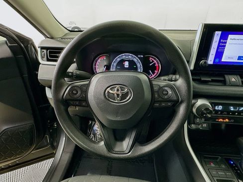 Used 2023 Toyota RAV4 XLE FWD image 13
