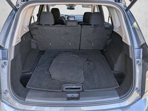 Used 2025 Nissan Rogue SV FWD image 6