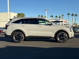 New 2026 Kia Sorento S video 3