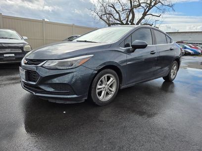 Used 2017 Chevrolet Cruze LT