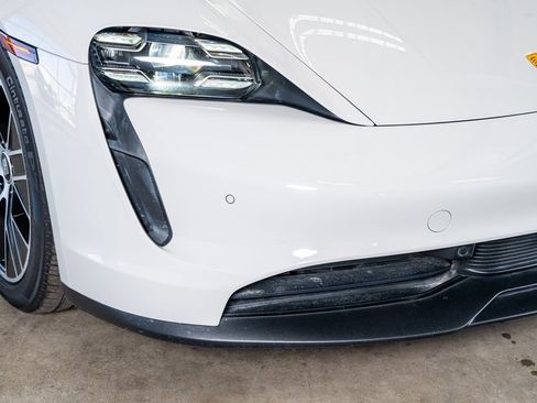 Used 2021 Porsche Taycan 4S image 18