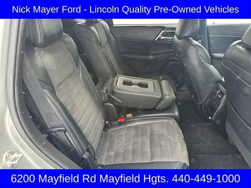 Used 2024 Mitsubishi Outlander SE image 12