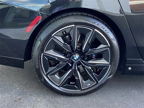 Certified 2025 BMW 740i xDrive w/ Executive Package image 12