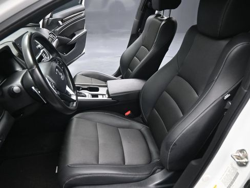 Used 2019 Honda Accord Sport image 9