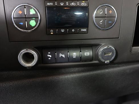 Used 2012 GMC Sierra 2500 SLE w/ SLE Preferred Package image 38