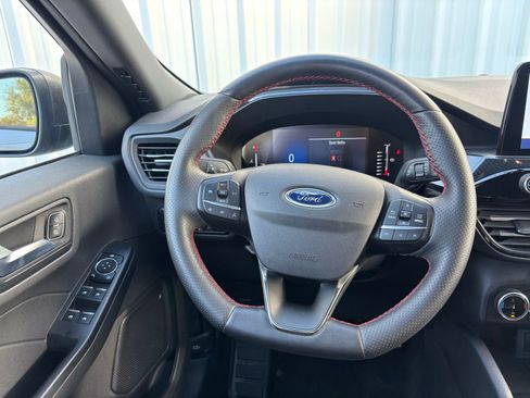 Used 2024 Ford Escape ST-Line image 23