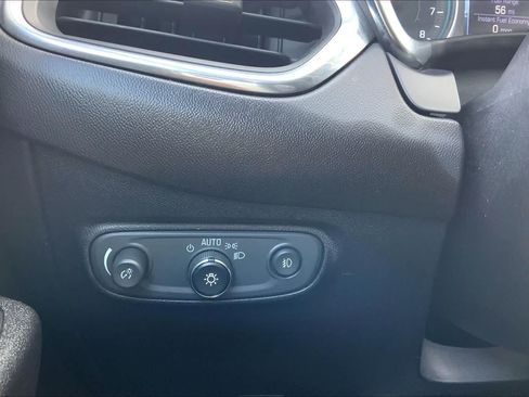 Used 2018 Chevrolet Equinox Premier AWD/4WD image 34