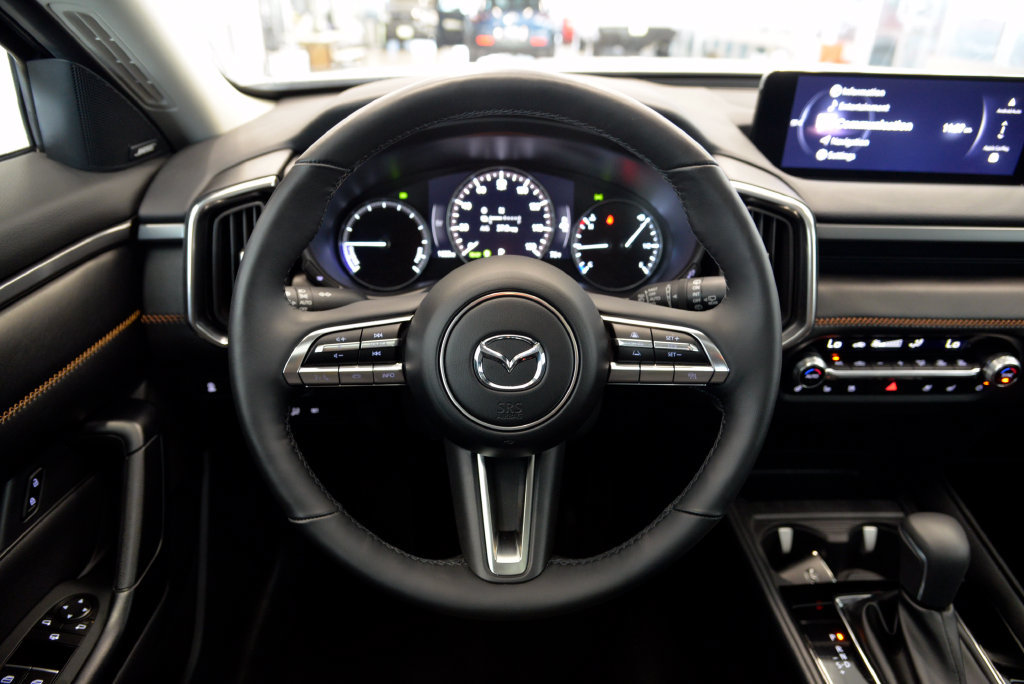 Certified 2026 MAZDA CX-50 2.5 Hybrid w/ Weather Package AWD/4WD image 18