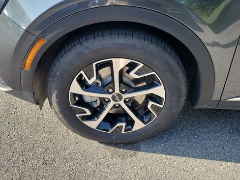 Certified 2023 Kia Sportage EX FWD image 38