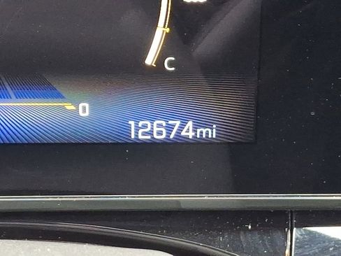 Used 2024 Chevrolet Trax RS w/ Driver Confidence Package image 24