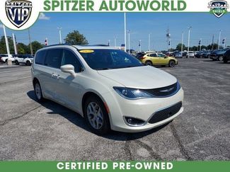 Used 2020 Chrysler Pacifica Touring-L FWD video 1