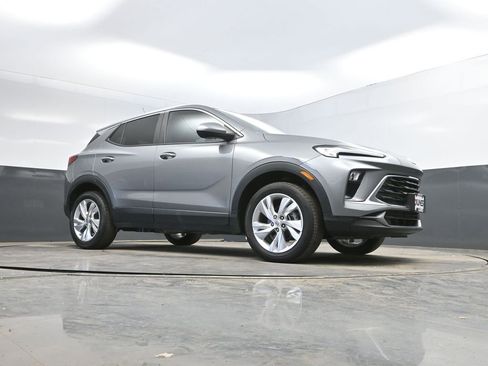 Used 2025 Buick Encore GX Preferred image 32