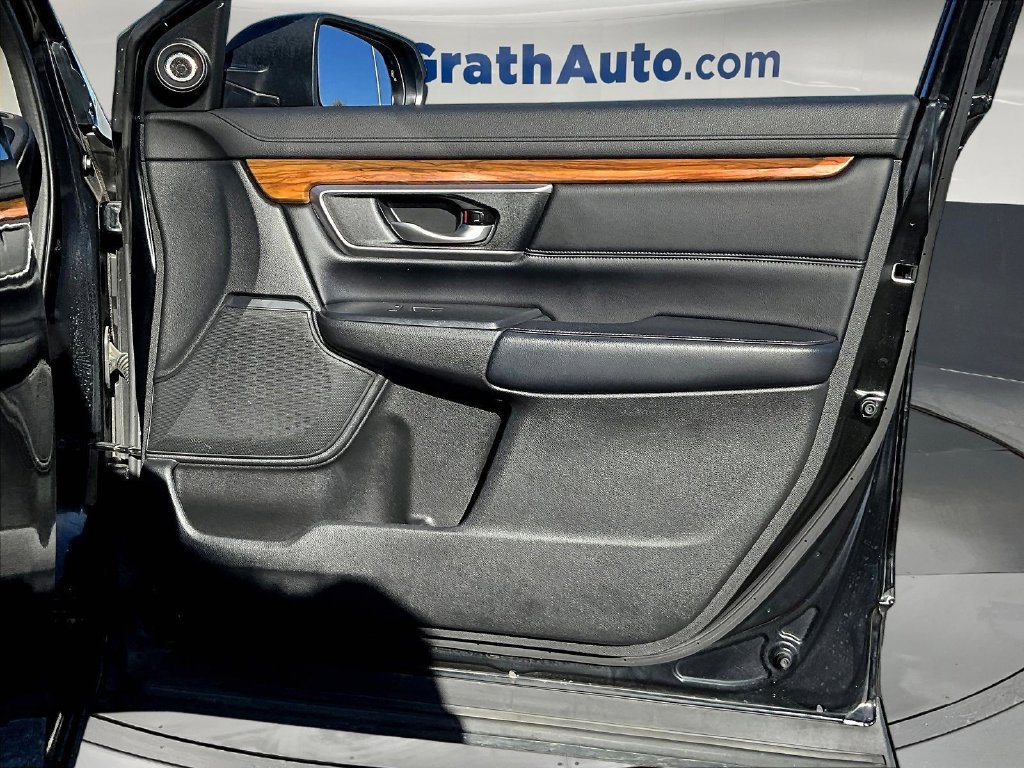 Used 2018 Honda CR-V Touring image 31