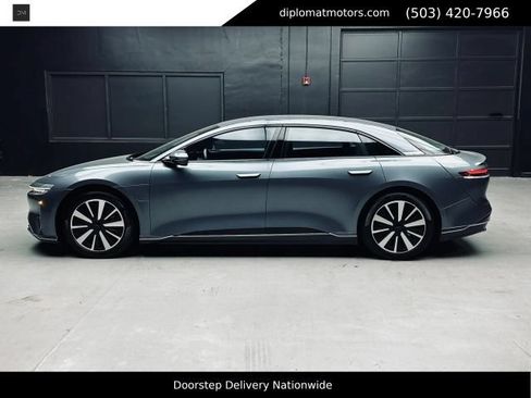 Used 2025 Lucid Air Pure RWD image 4