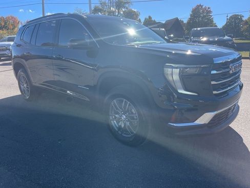 Used 2025 GMC Acadia Elevation FWD image 7