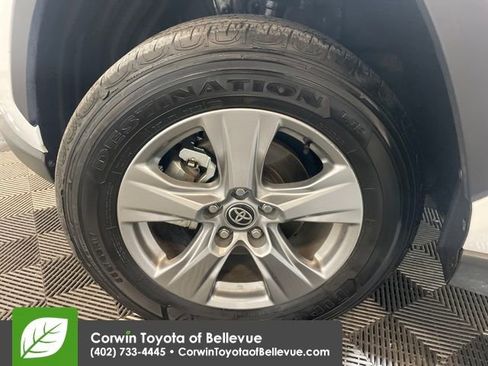 Used 2025 Toyota RAV4 XLE image 25