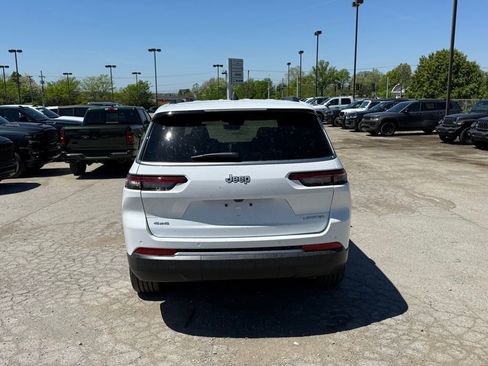New 2026 Jeep Grand Cherokee L Limited w/ Trailer Tow Package AWD/4WD image 7