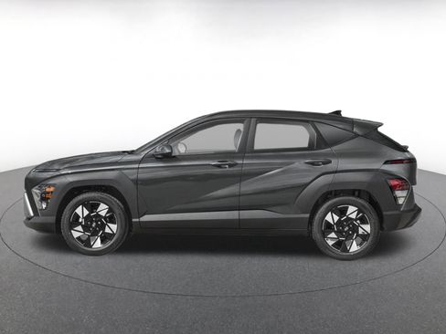 Used 2025 Hyundai Kona SEL FWD image 3