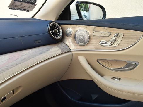 Used 2020 Mercedes-Benz E 450 Coupe w/ AMG Line image 29
